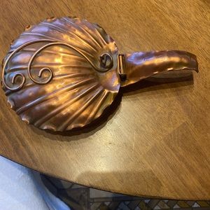 Vintage Gregorian Copper made in USA Silent Buttler. Flip top lid.excellent cond